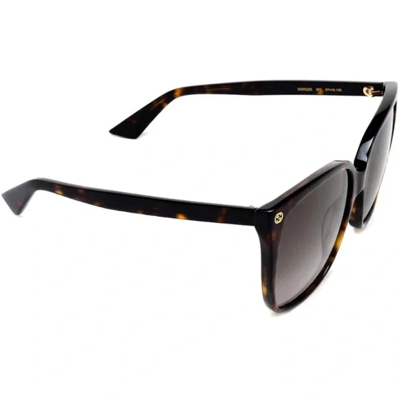 Women’s Gucci sunglasses $250 free press on nail set - Picture 4 of 13